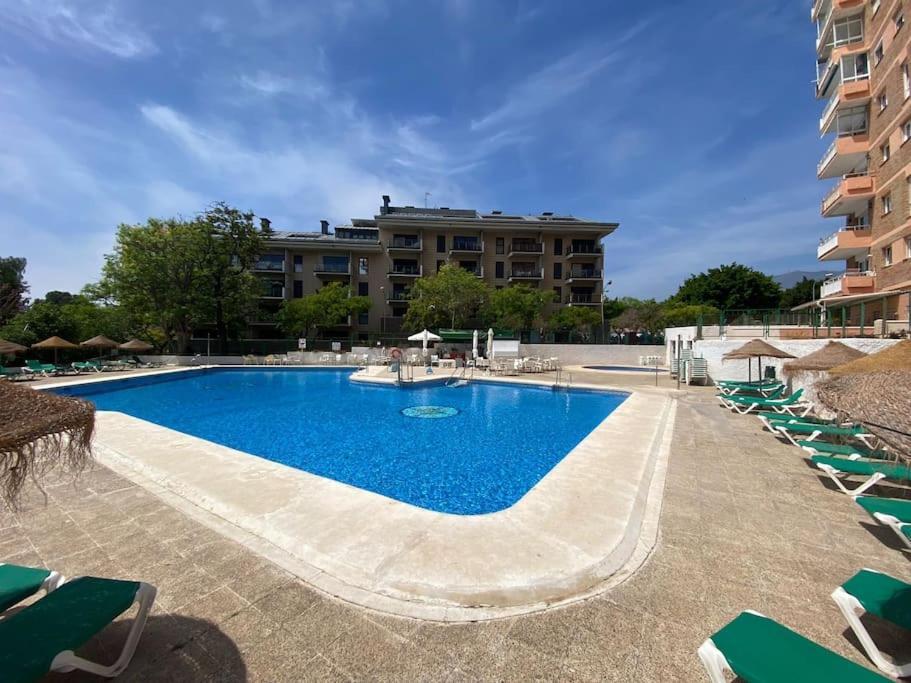 贝纳尔马德纳Atico C/Vistas, Recep 24H, Piscinas Y Parking公寓 外观 照片