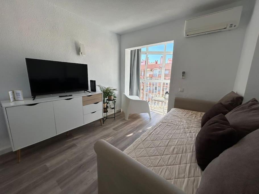 贝纳尔马德纳Atico C/Vistas, Recep 24H, Piscinas Y Parking公寓 外观 照片