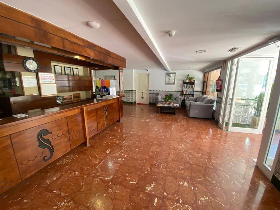 贝纳尔马德纳Atico C/Vistas, Recep 24H, Piscinas Y Parking公寓 外观 照片