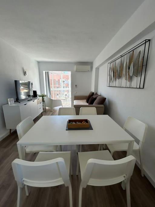 贝纳尔马德纳Atico C/Vistas, Recep 24H, Piscinas Y Parking公寓 外观 照片